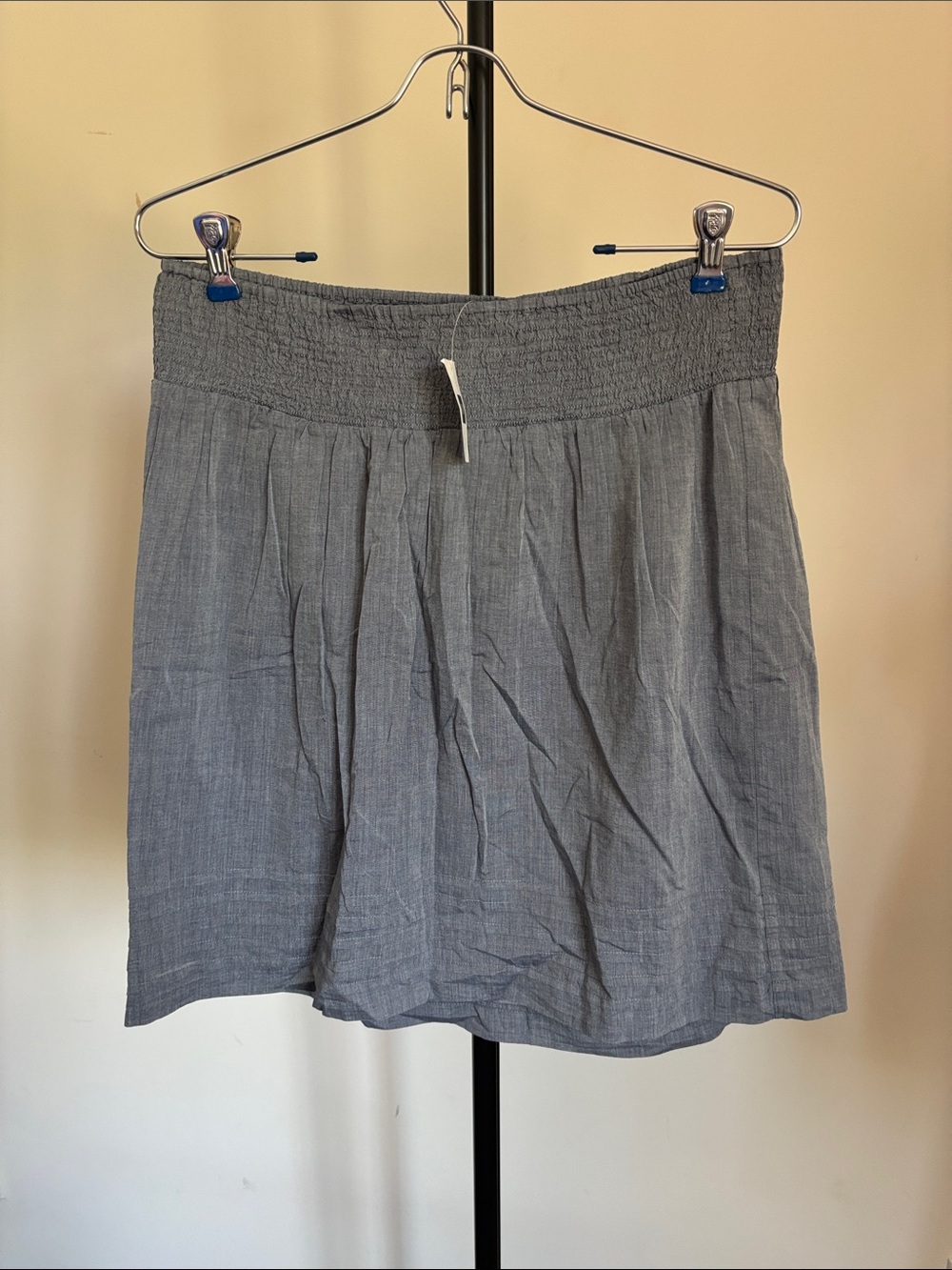 GAP Gray Smocked-Waist Mini Skirt